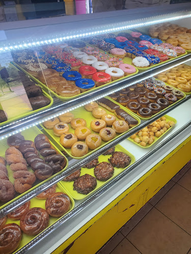 Super Glazed Donuts storefront