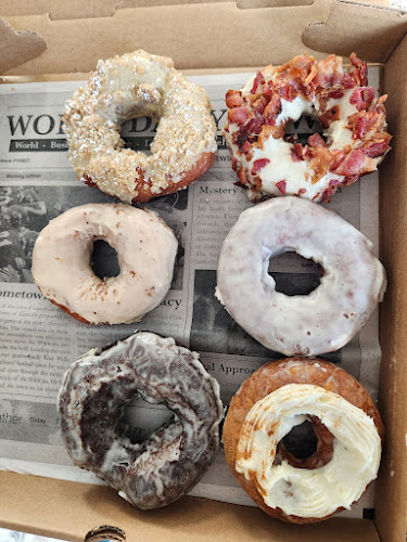 Wanderlust Doughnuts storefront