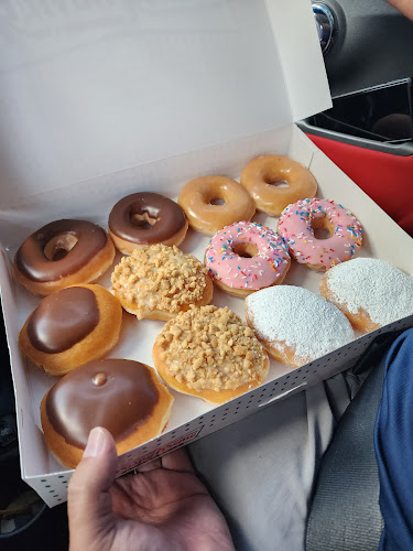 Krispy Kreme storefront