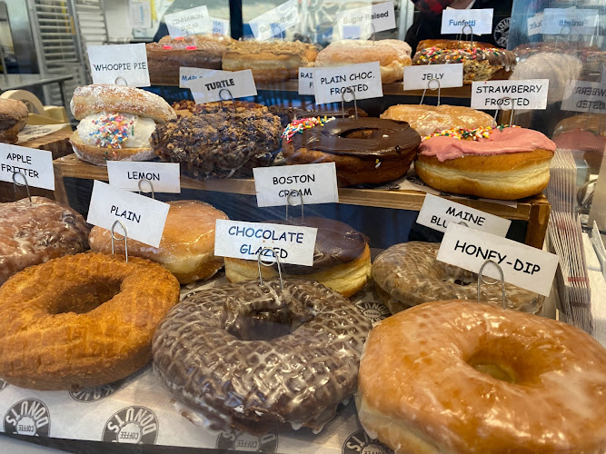 Kane’s Donuts-Rt. 1 storefront