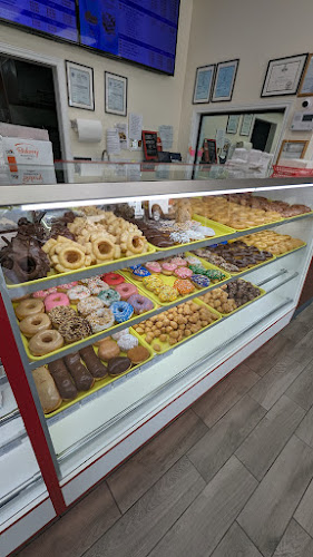 Best Donuts storefront