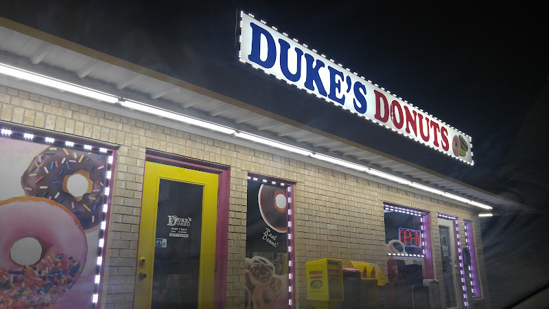 Duke's Donuts storefront