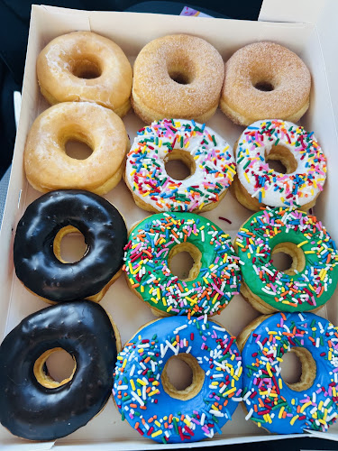 Countryside Donuts storefront