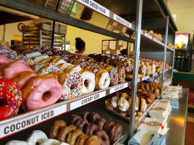 Shipley Do-Nuts storefront