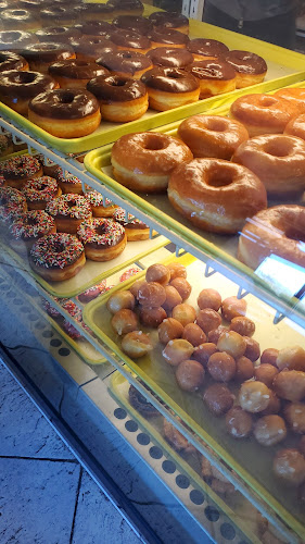 Carolina Glazed Donuts storefront