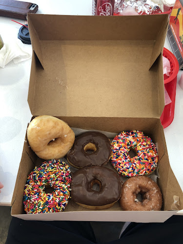 Hypnotic Donuts & Biscuits storefront