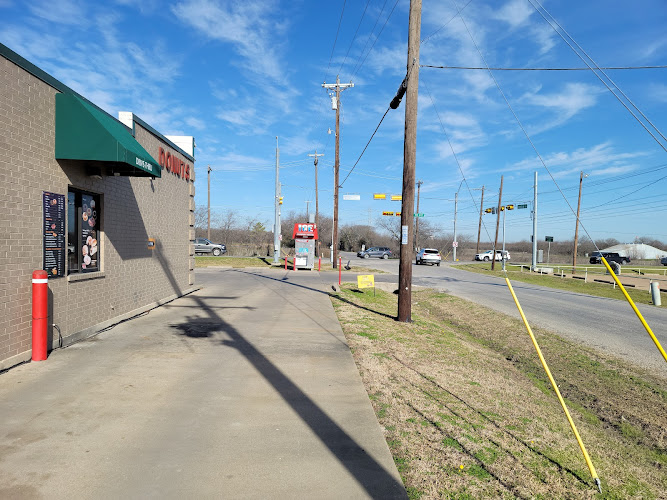 Country Road Donuts & More storefront