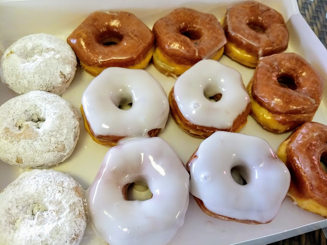 Ringo's Donuts storefront