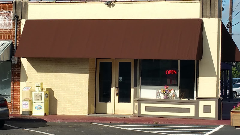 Arp Donuts storefront