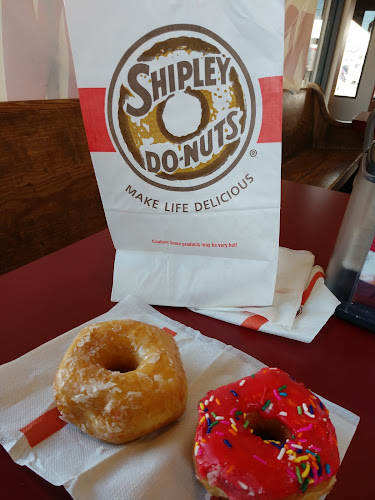 Shipley Do-Nuts storefront