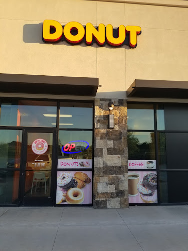 Sweet Donuts storefront