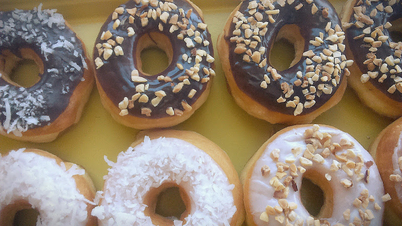 D'Lux Donuts & Kolaches storefront