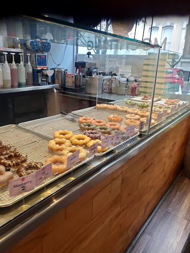 Mochiatsu Donut Philly storefront