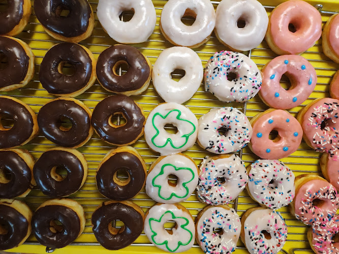 Top Spot Donuts storefront