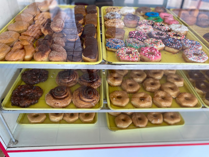 Sachse Donuts storefront