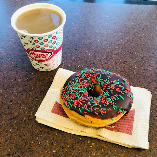 Honey Dew Donuts storefront