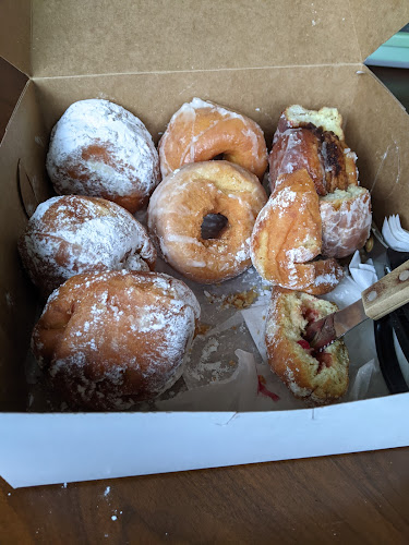 Plainfield Donut Shop and Luncheonette storefront