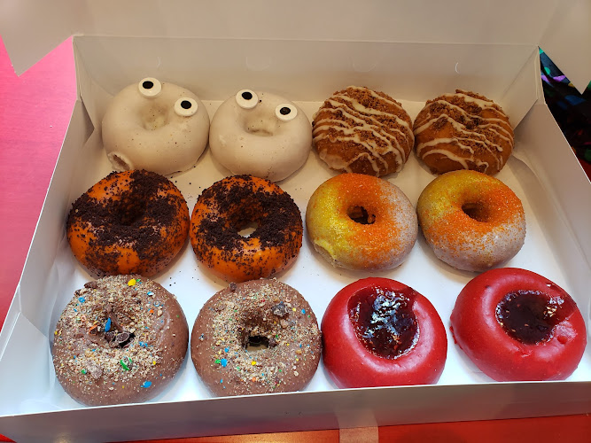 Federal Donuts & Chicken East Market storefront