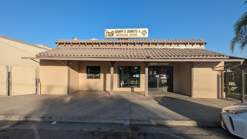 Danny's Donut House storefront