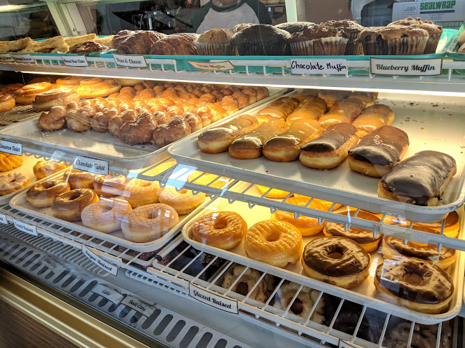 Evergreen Donut storefront