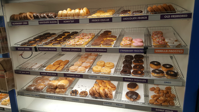 Sip-N-Dip storefront