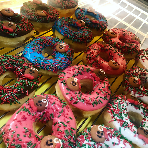 Palestine Donuts storefront