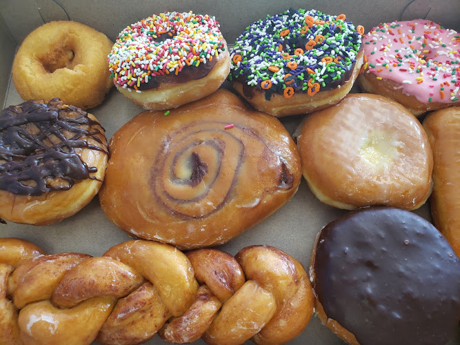 Downtown Donuts storefront
