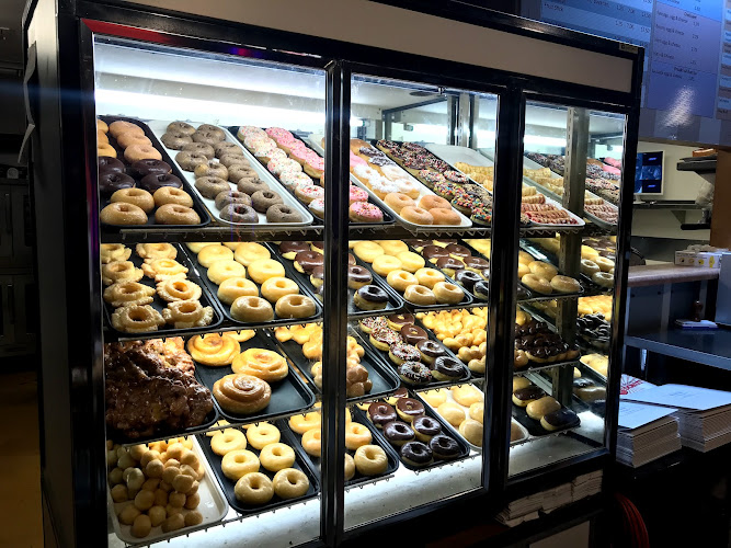 Rogers Donuts storefront