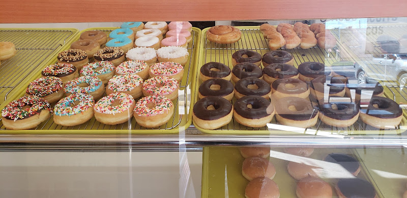 Temple donuts storefront