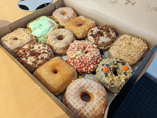 Astro Doughnuts & Fried Chicken storefront
