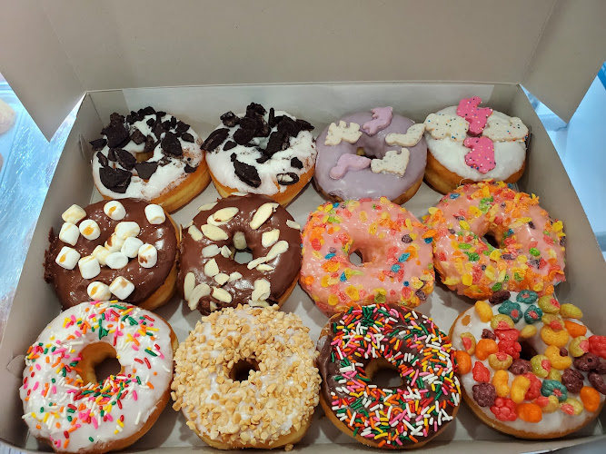 Pink Donut & Coffee storefront