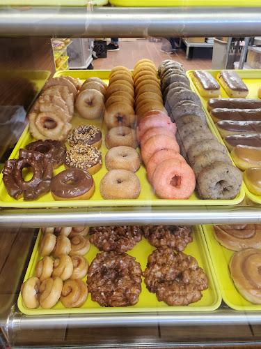 Beckley Donuts storefront