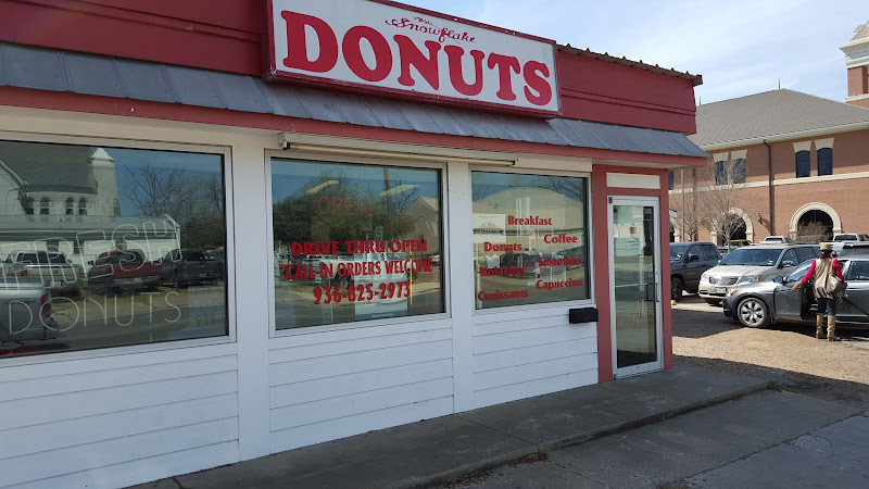 Snowflake Donuts storefront