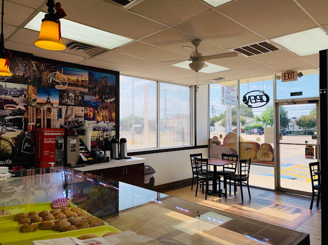 Kolaches Donuts storefront