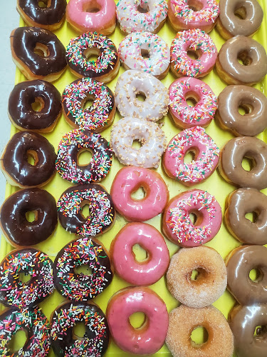 Daylight Donuts storefront