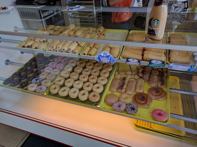 Maple Donuts storefront