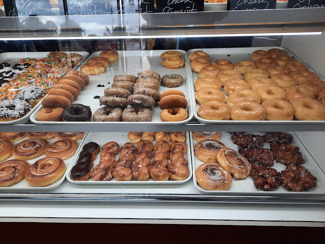 Tasty Creme Donuts storefront