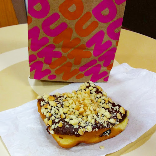 Dunkin' storefront
