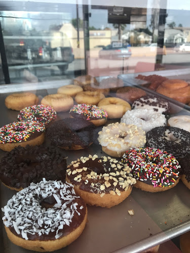 Yummy Donut and Top Burger storefront