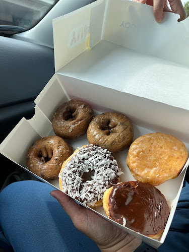 Lickin Good Donuts & Kolaches -Gulf Shores storefront