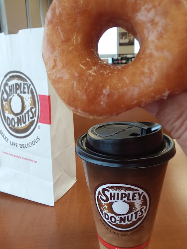 Shipley Do-Nuts storefront