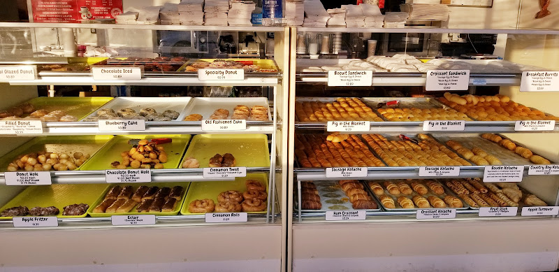 Snowflake Donuts storefront