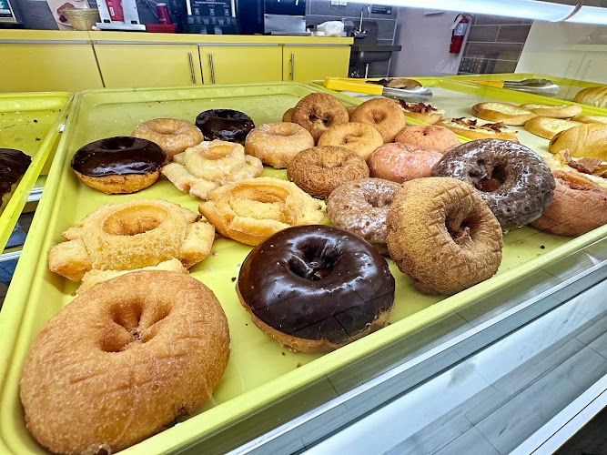 L&L Donuts storefront