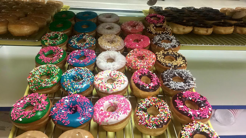 Donuts & Cup storefront