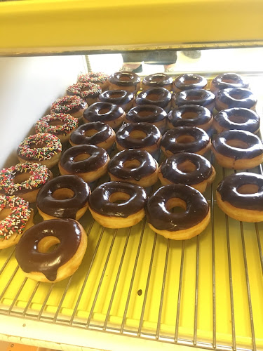 Bastrop Donuts storefront