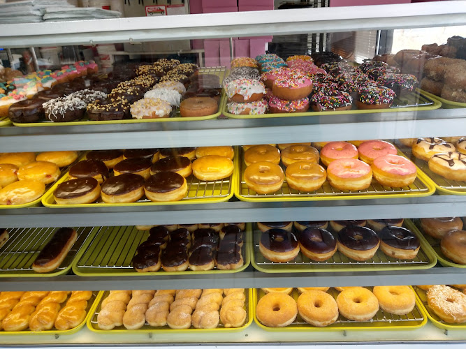 Best Boy Donuts storefront