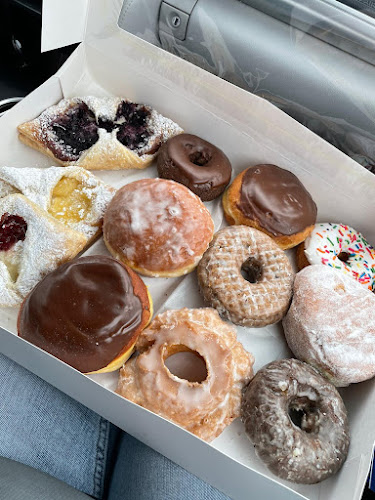 Doughnut Co. & Bakery storefront