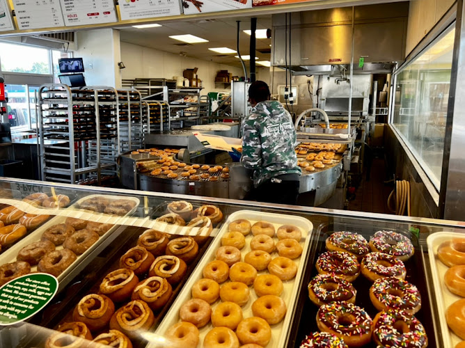 Krispy Kreme storefront