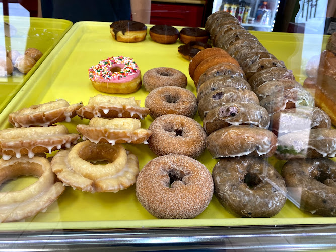 Yummy Donuts storefront