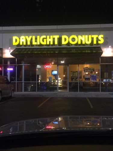 Expressway Donuts storefront